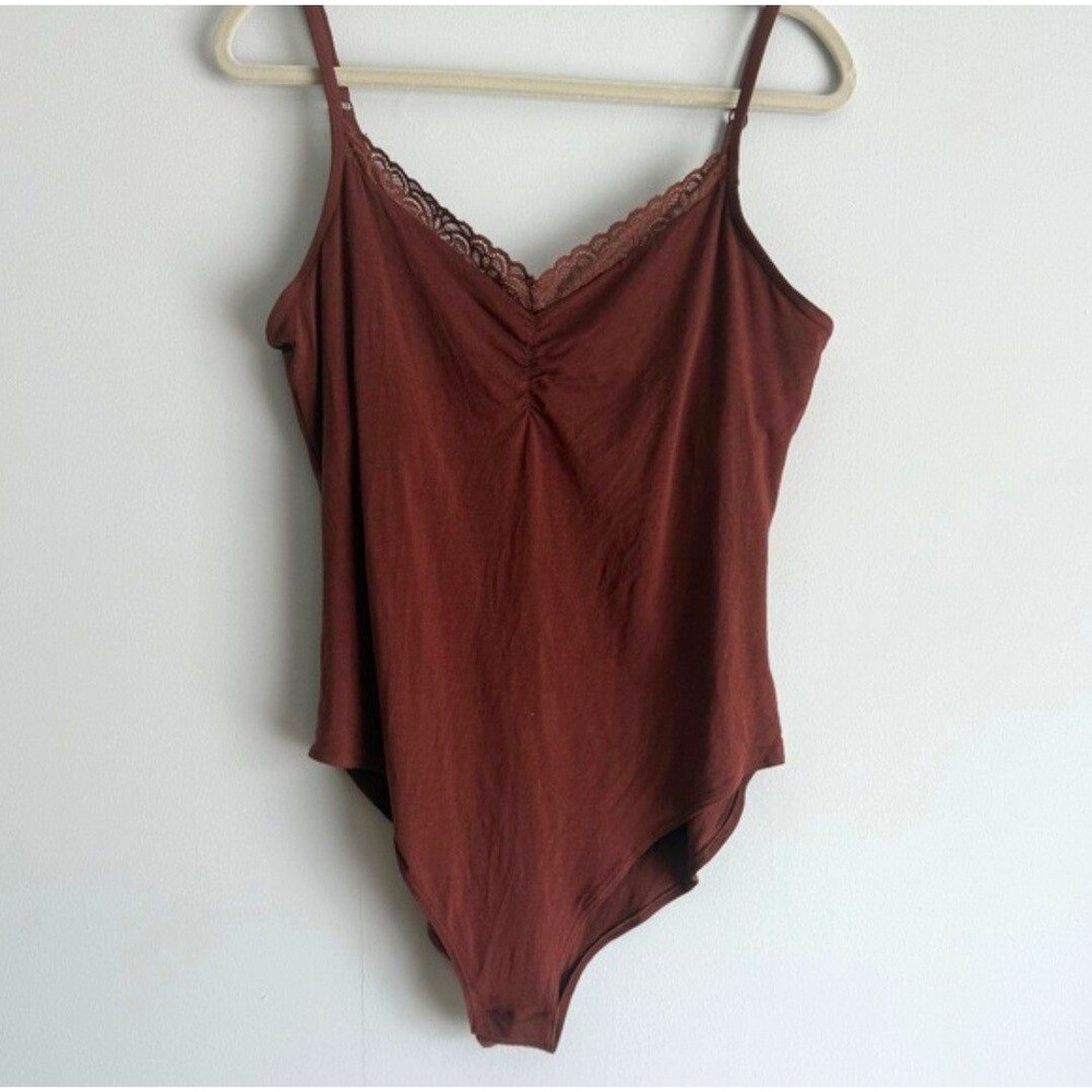 Old Navy Women’s Brown Lace Trim Cami Bodysuit Adjustable 2X Straps Wireless